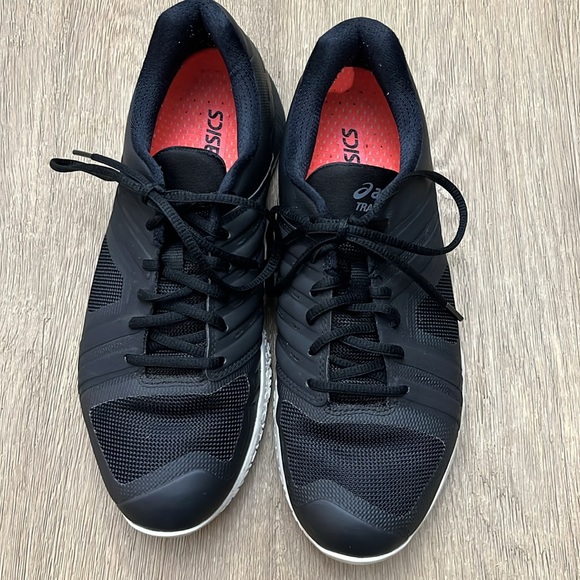 ASICS training shoes - Picture 5 of 12